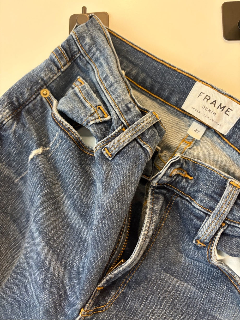 Frame Denim skinny Jeans in Medium Blue with Faded Wash